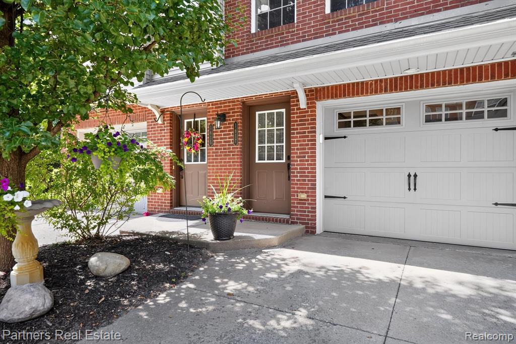 1617 Red Hickory Court, Howell, MI 48855 — Photo 5