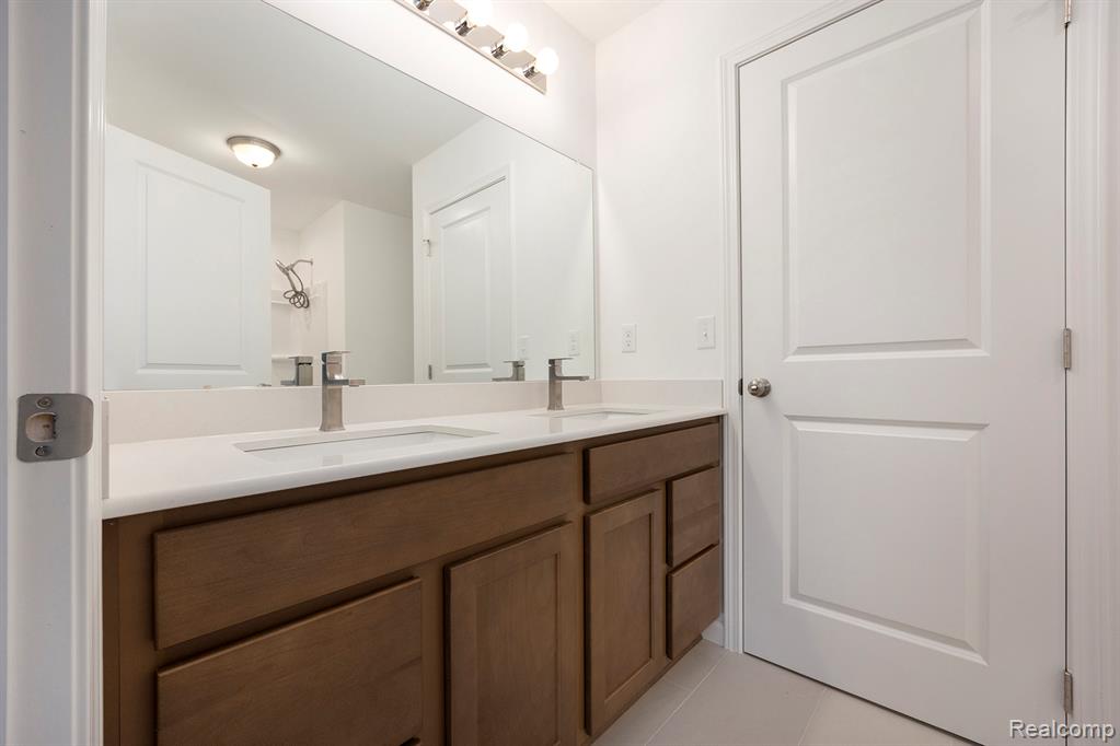 71705 Hidden River Drive, Armada, MI — Photo 32