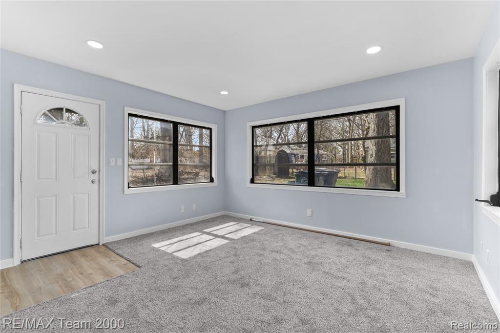 21171 Westhampton Street, Oak Park, MI 48237 — Photo 21