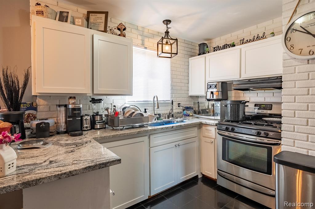 41210 PAIGN Drive, Sterling Heights, MI 48313 — Photo 9