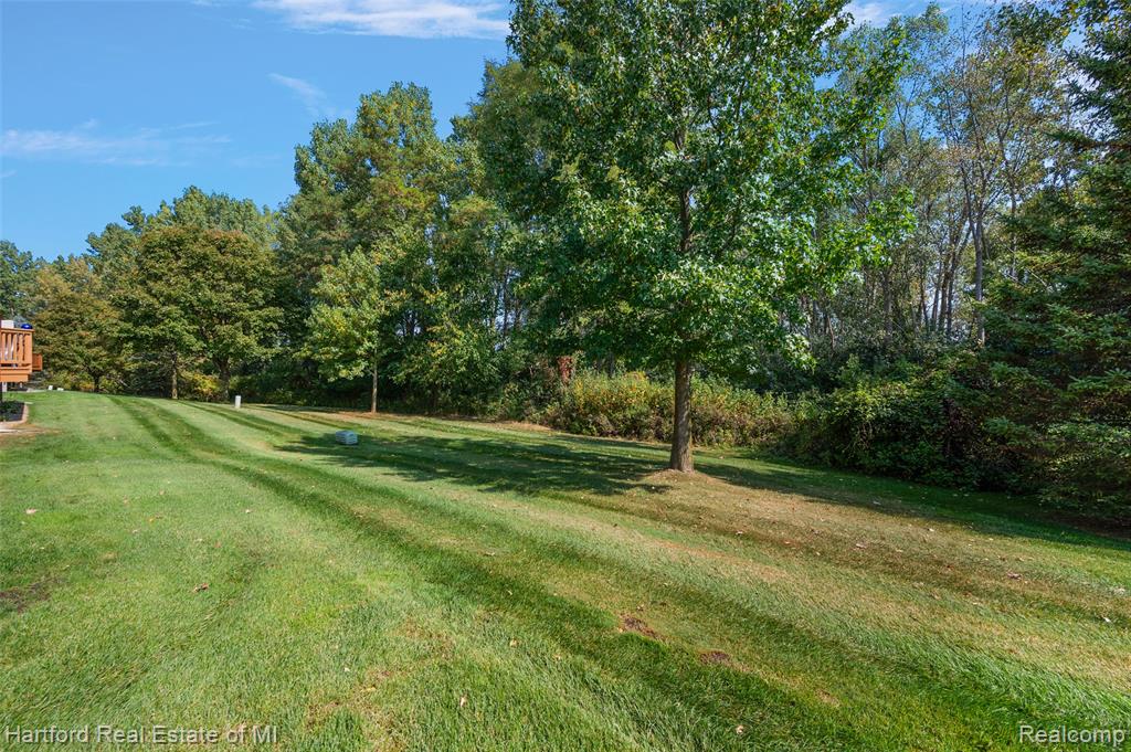 402 Mulberry Drive, Commerce Twp, MI 48390 — Photo 2