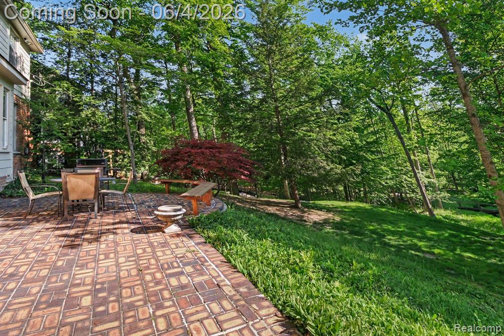 22586 N Nottingham Drive, Beverly Hills, MI 48025 — Photo 7