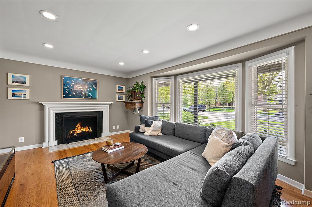 4402 Amherst Road, Royal Oak, MI 48073 — Photo 4