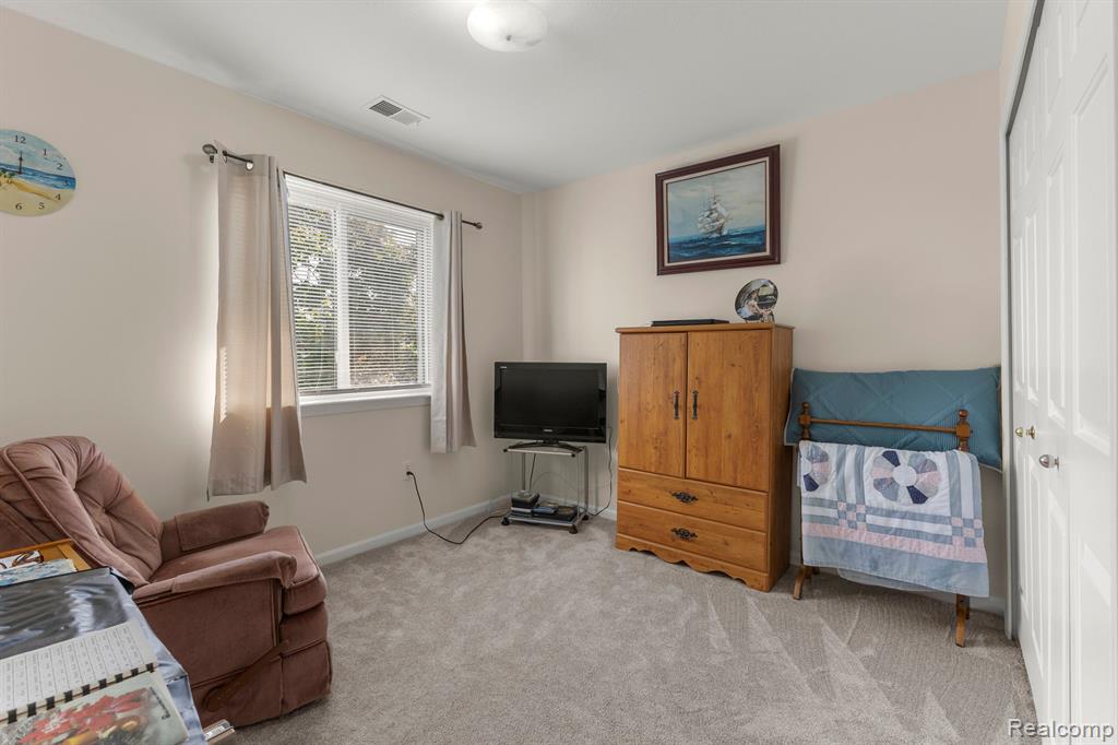 23272 STOFLET Lane, Trenton, MI 48183 — Photo 25
