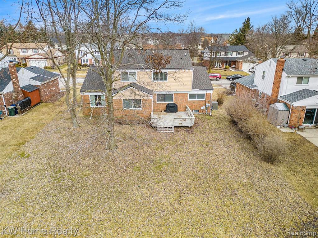 47247 BARTLETT Drive, Canton, MI 48187 — Photo 33