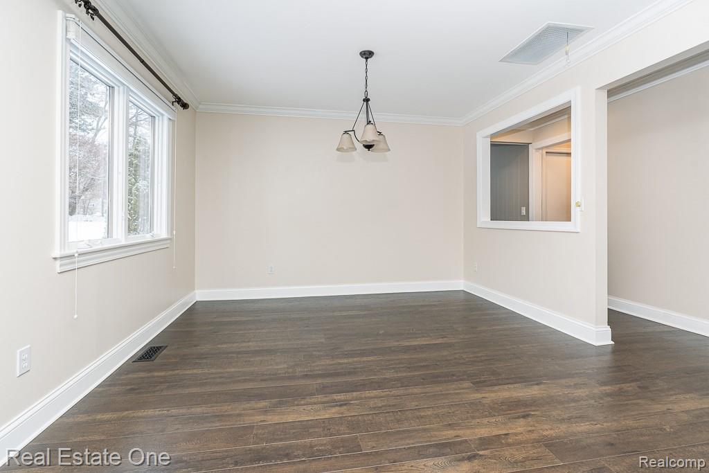 732 Rutgers Road, Rochester Hills, MI 48309 — Photo 9