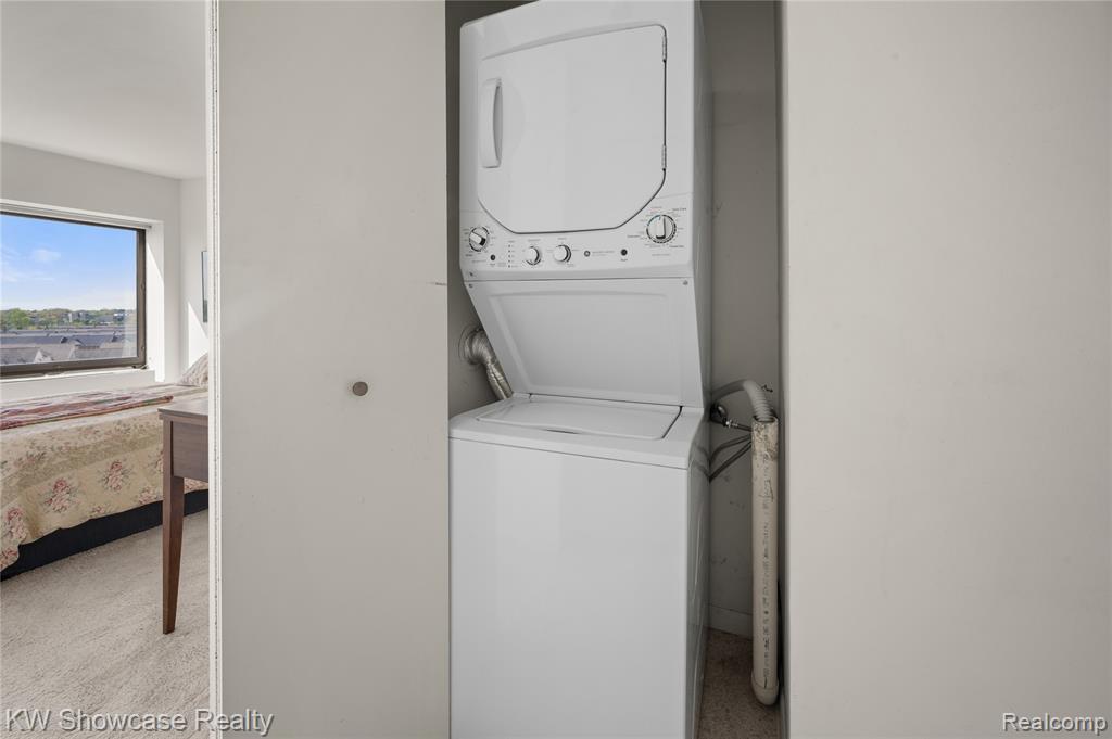 5000 Town Center Center, 703, Southfield, MI 48075 — Photo 25