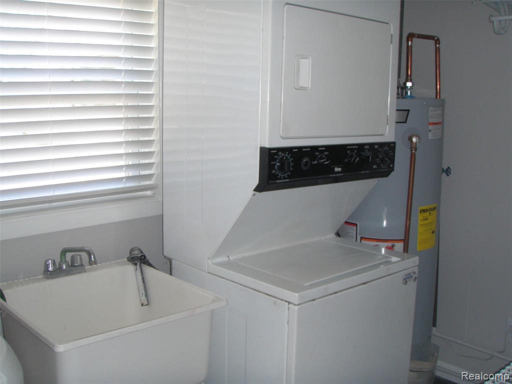 9920 Sashabaw Road, Clarkston, MI 48348 — Photo 13