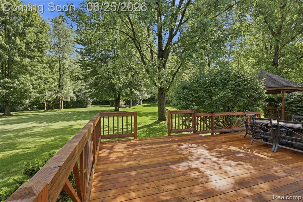 5762 Garnet Circle, Clarkston, MI 48348 — Photo 49