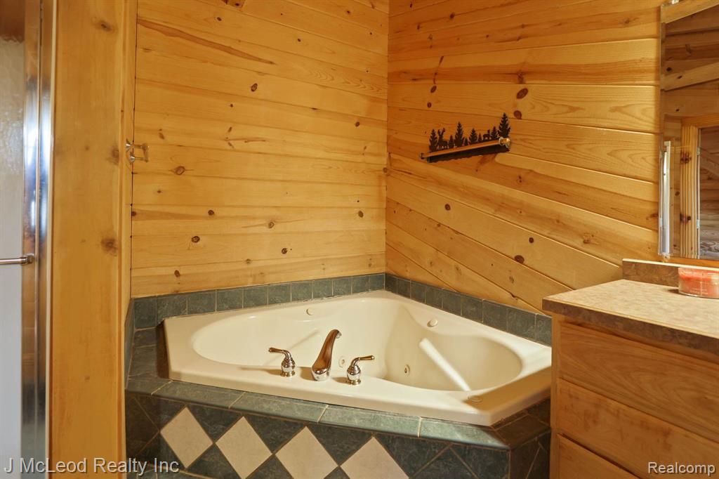 6939 TWIN CREEK Drive, Millington, MI 48746 — Photo 29