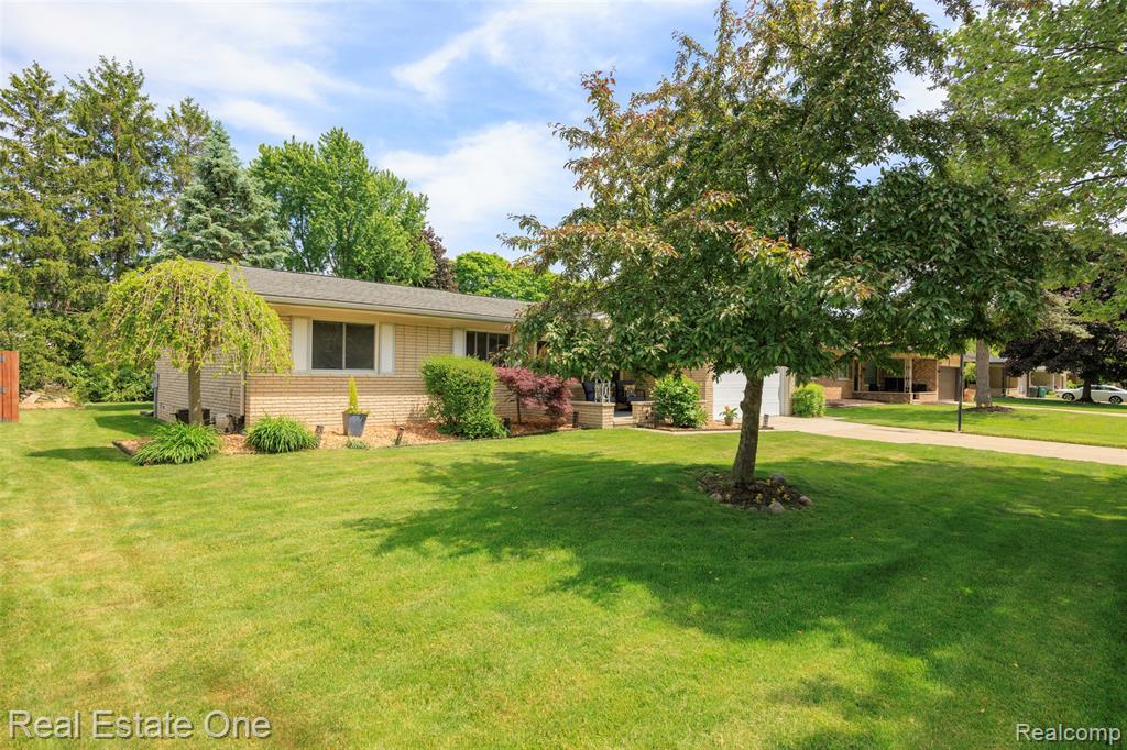 5150 Dayton Drive, Troy, MI 48085 — Photo 31
