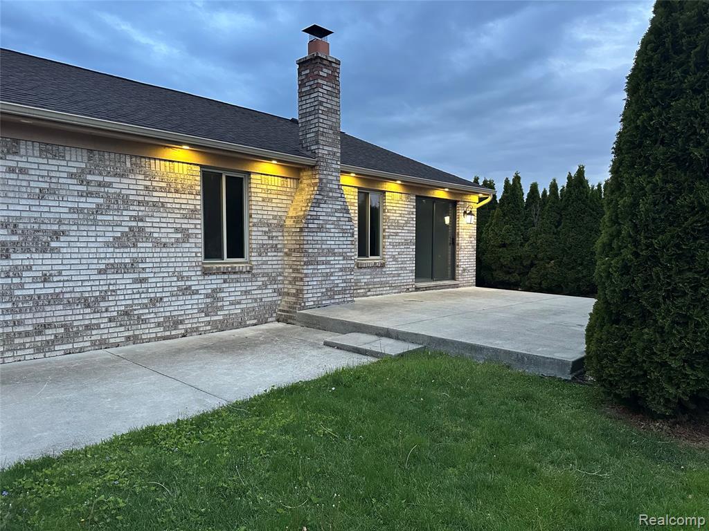 5565 Kebbe Drive, Sterling Heights, MI 48310 — Photo 4