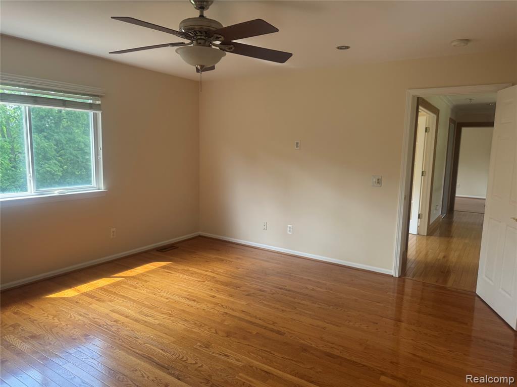 5245 Riverwalk Trail, Commerce Twp, MI 48382 — Photo 35
