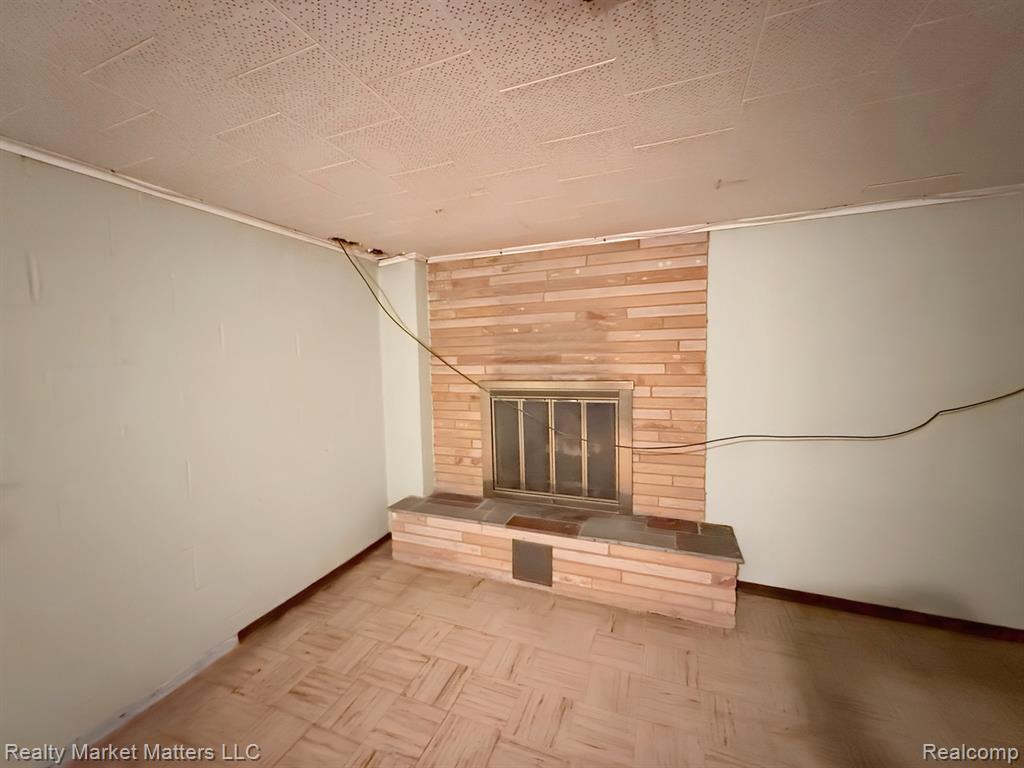 4424 Killarney Park Drive, Burton, MI 48529 — Photo 19