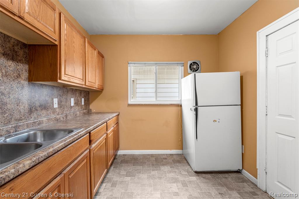 6559 Barrie Street, Dearborn, MI, 48126