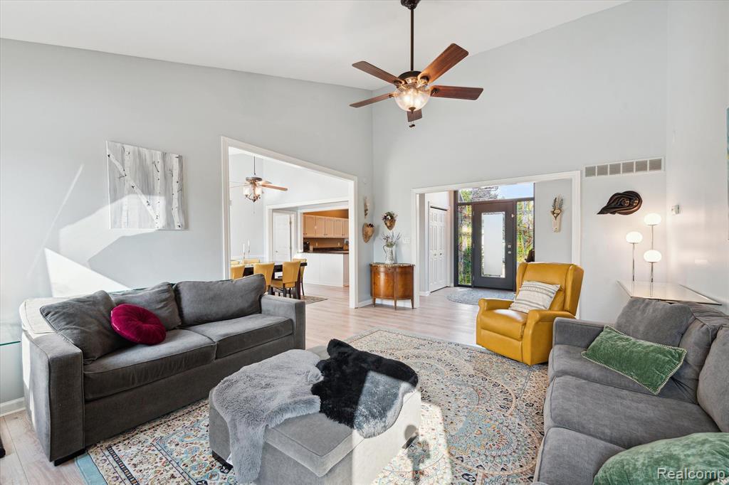 810 CARRINGTON Boulevard, Monroe, MI 48161 — Photo 12