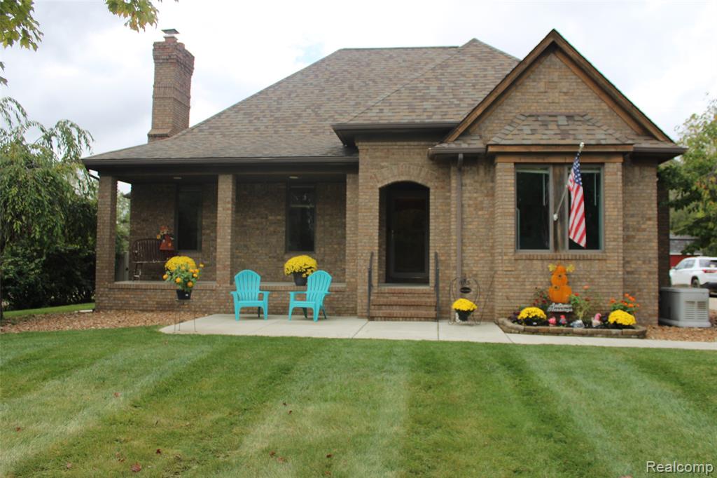 30500 Ostreich Rd Road, Rockwood, MI — front exterior