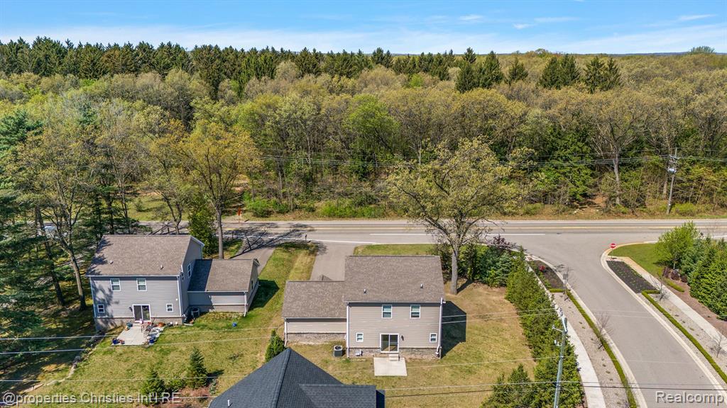4125 S Newton Road, Commerce Twp, MI 48390 — Photo 39
