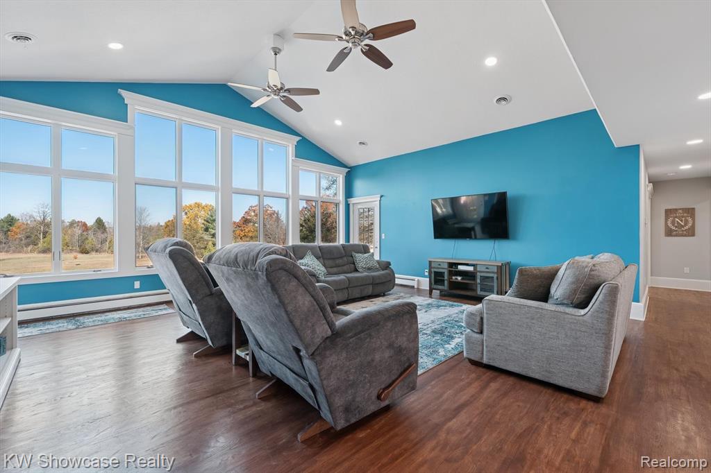1112 W Cook Road, Grand Blanc, MI 48439 — Photo 8