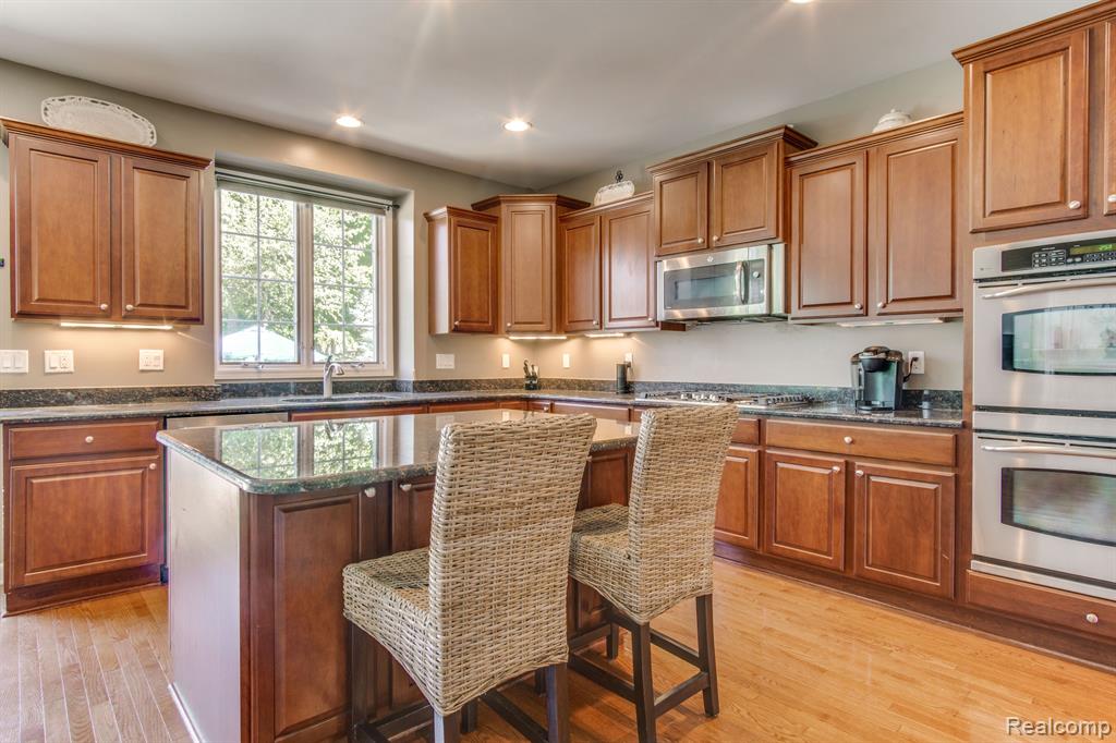 16026 JOHNSON CREEK Drive, Northville, MI 48168 — Photo 20