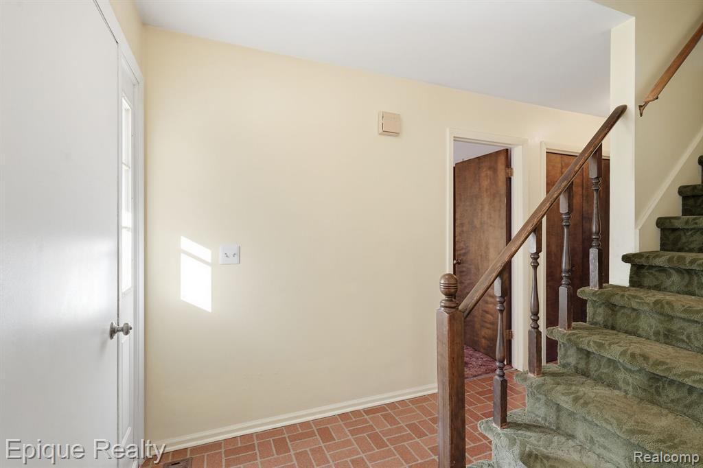 10208 Reid Road, Swartz Creek, MI 48473 — Photo 5