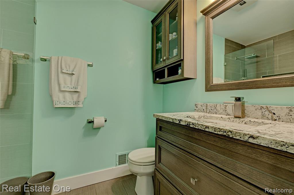 5327 Edgar Road, Clarkston, MI — Photo 23