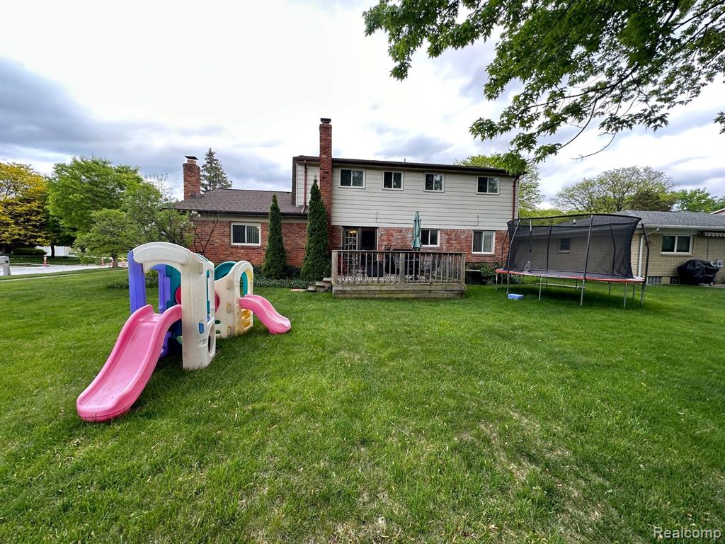 5601 ASTER Drive, Troy, MI 48085 — Photo 2