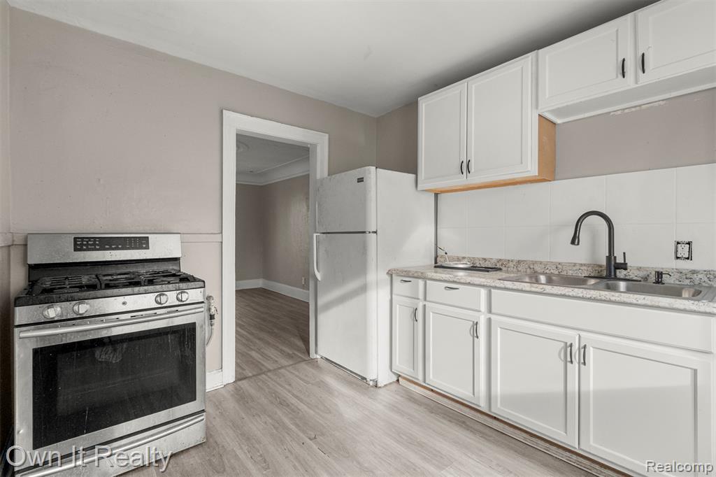 15766 Hartwell Street, Detroit, MI 48227 — Photo 27
