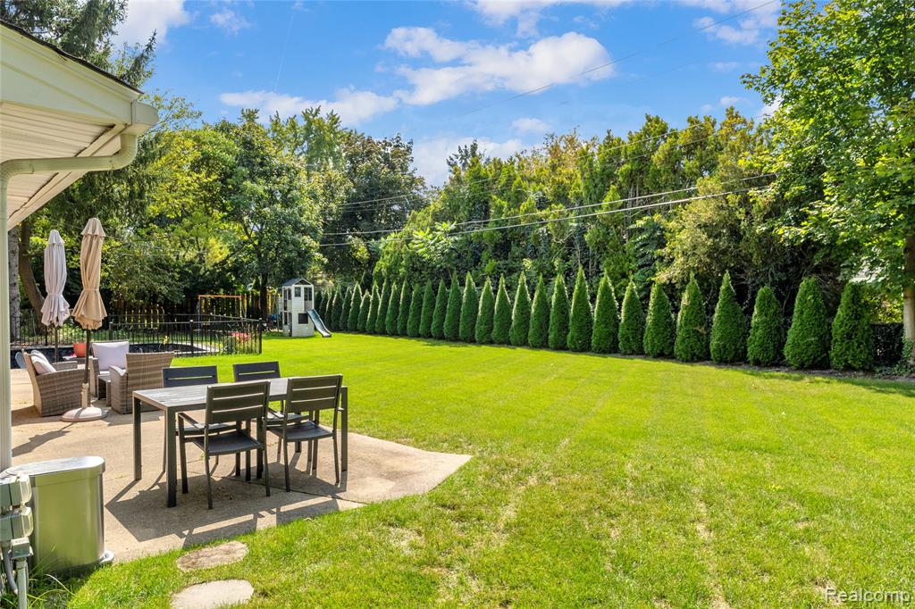 6736 Timber Ridge Drive, Bloomfield Hills, MI 48301 — Photo 31