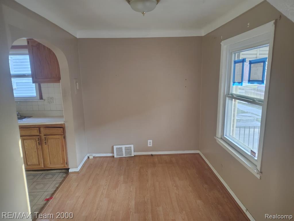 8088 Ohio Street, Detroit, MI 48204 — Photo 10