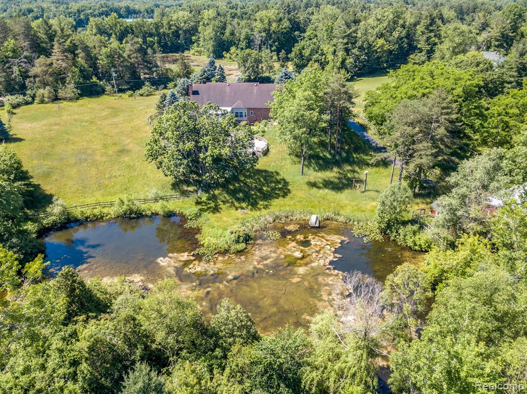 4090 PERRYVILLE Road, Ortonville, MI 48462 — Photo 8