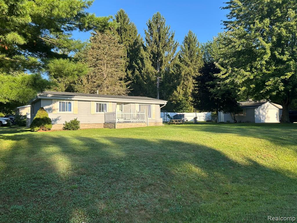 526 Cherokee Bend, Howell, MI 48843 — Photo 23