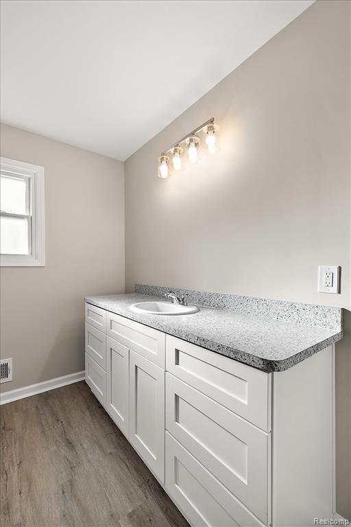 927 Alan Drive, Lake Orion, MI 48362 — Photo 35