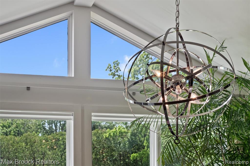 7400 Parkstone Lane, Bloomfield Hills, MI 48301 — Photo 29