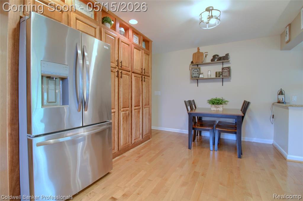 5866 Willow Creek Drive, Canton, MI 48187 — Photo 12