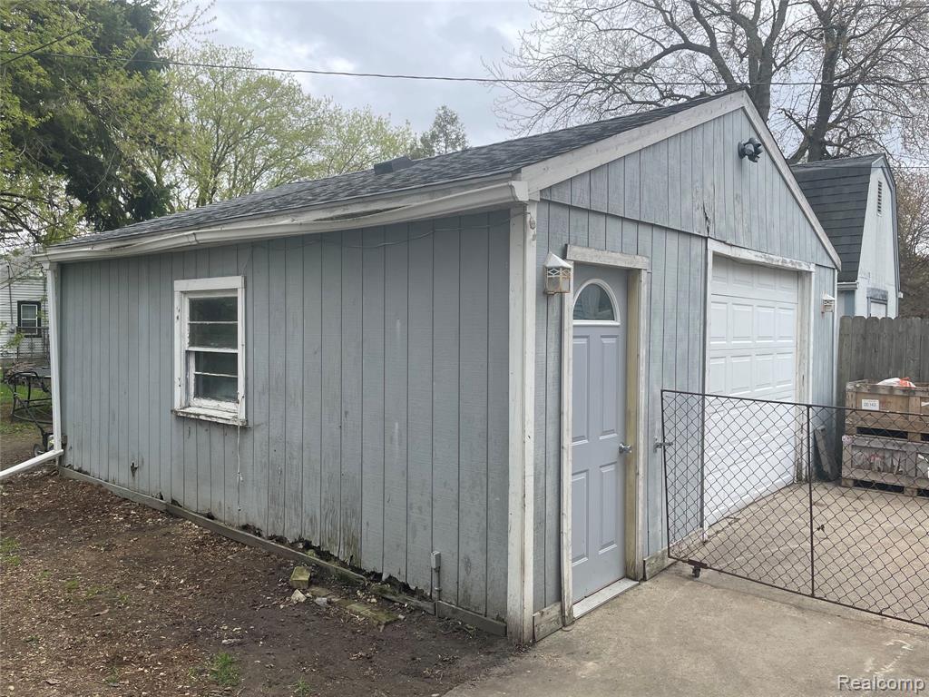 218 16th Street, Port Huron, MI 48060 — Photo 31
