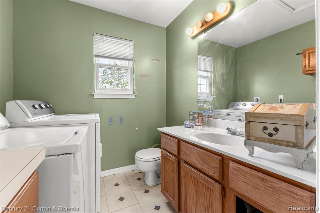 8095 S Huron River Drive, Ypsilanti, MI 48197 — Photo 27