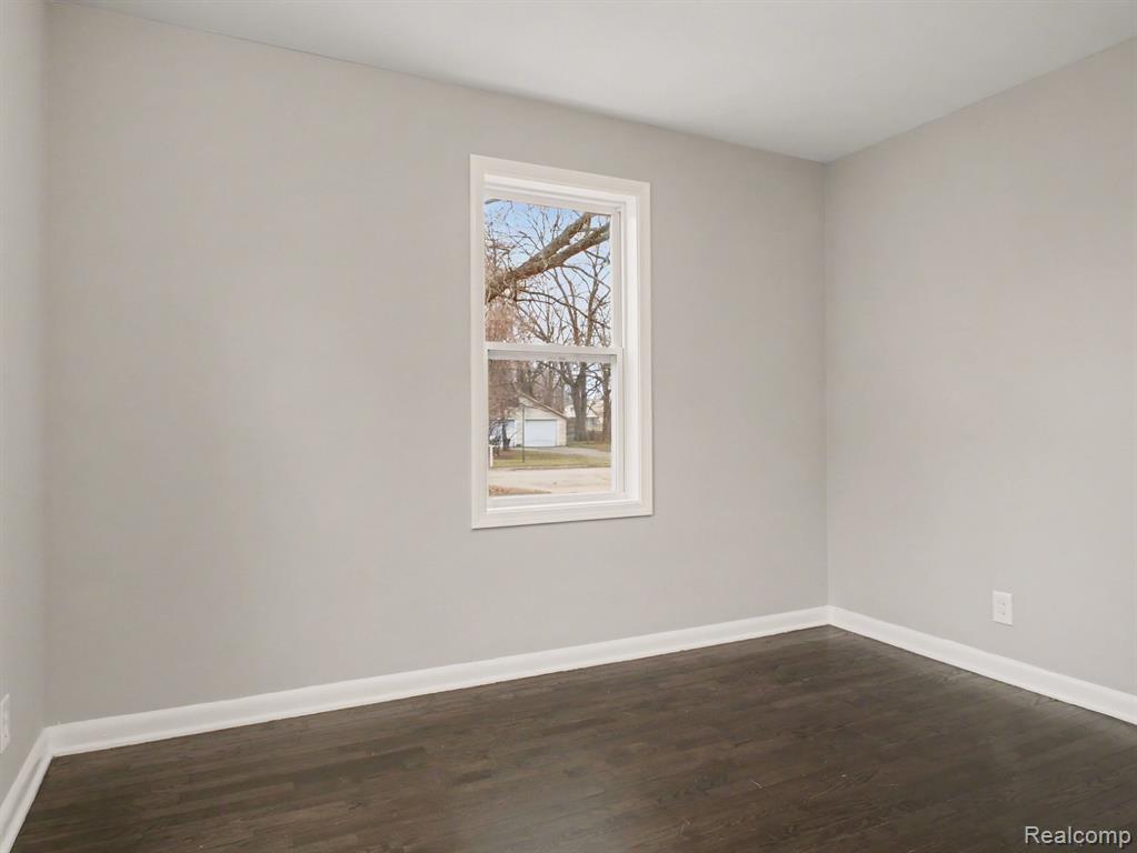 259 N Genesee Street, Montrose, MI 48457 — Photo 13