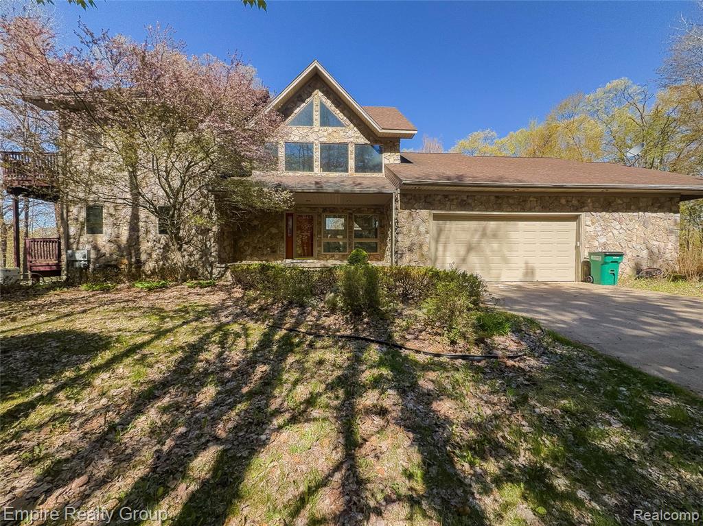 2111 Oak Terrace, Ortonville, MI 48462 — Photo 8