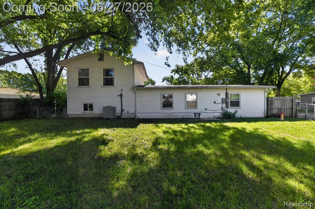 6260 Beth, Brighton, MI 48116 — Photo 39