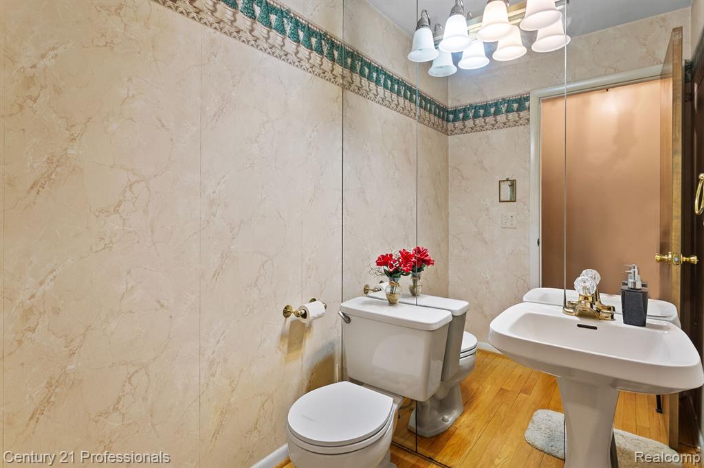 7594 Woodside Place, Waterford, MI 48327 — Photo 23