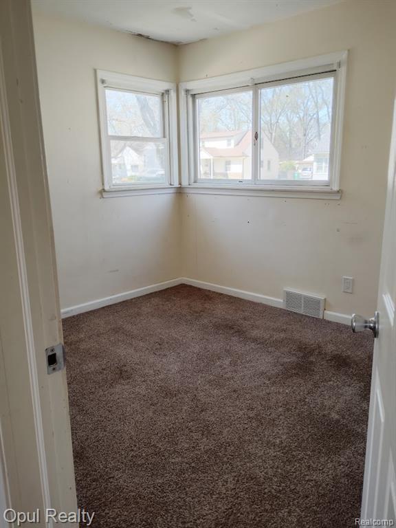 33511 Pierce Street, Garden City, MI — Photo 5