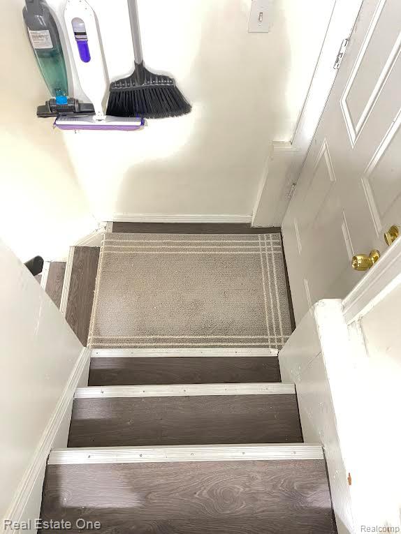 730 Cleophus Parkway, Lincoln Park, MI 48146 — Photo 20
