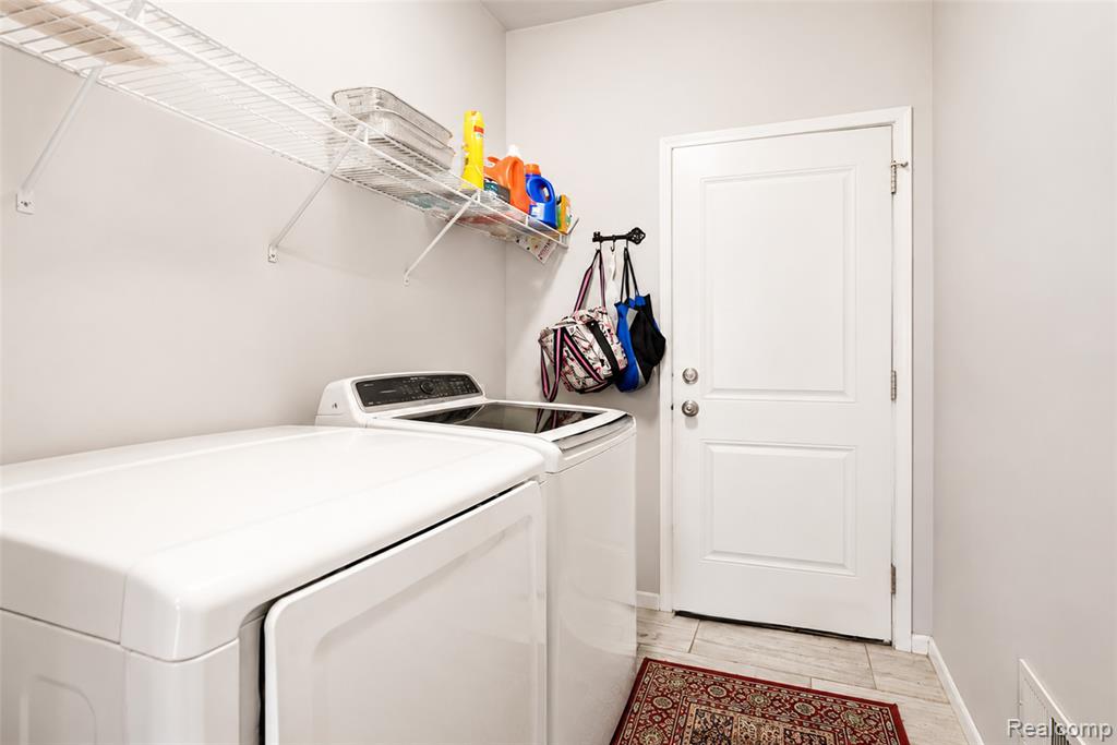 50873 Scarborough Road, Canton, MI 48188 — Photo 12