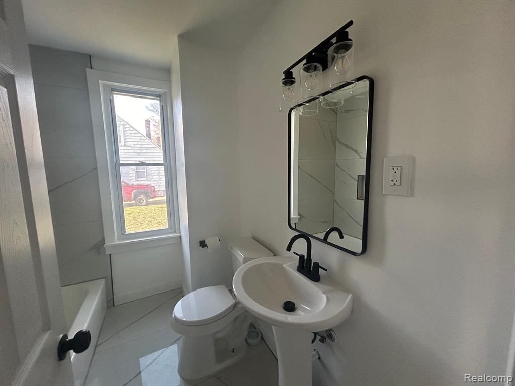 9584 AUBURN Street, Detroit, MI 48228 — Photo 18