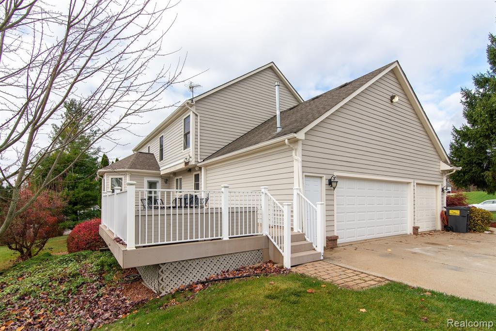 8714 GLEN HAVEN Drive, Howell, MI 48843 — Photo 3