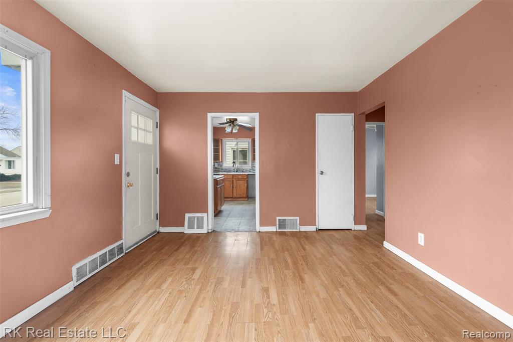 25280 Dale Street, Roseville, MI 48066 — Photo 6