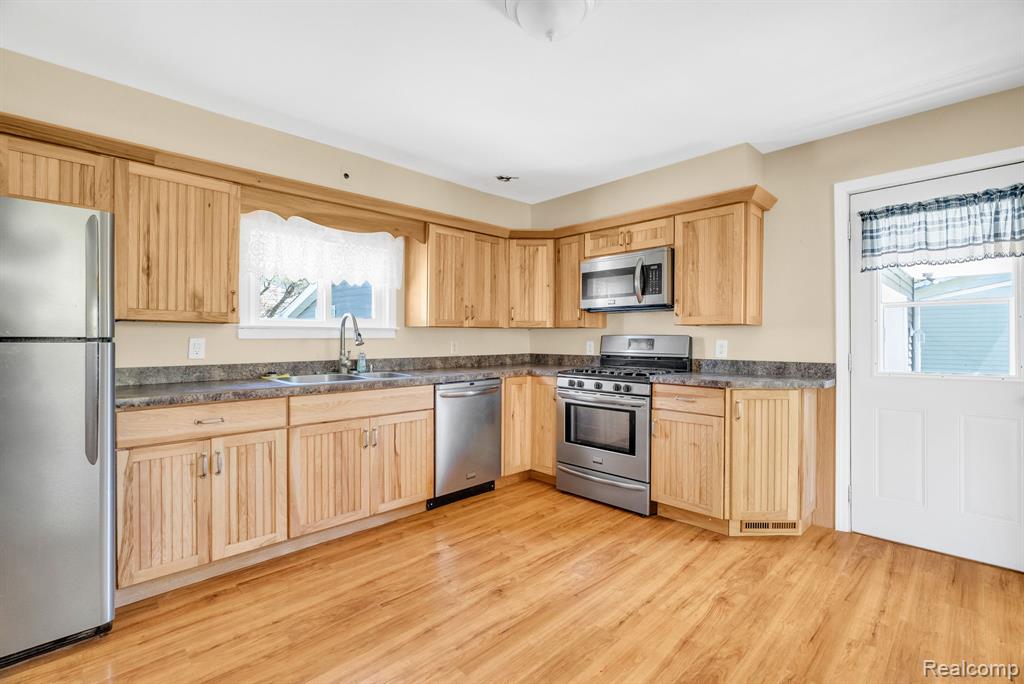 221 Guy Street, Yale, MI 48097 — Photo 10