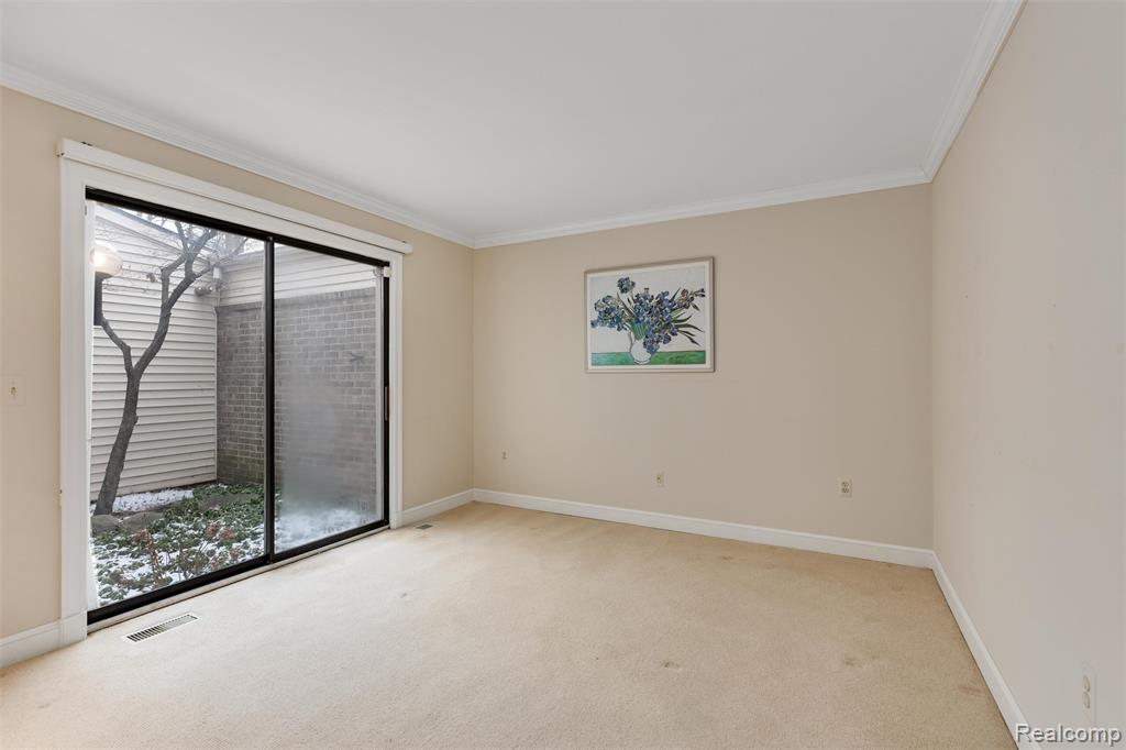 4260 Wabeek Lake Drive S, Bloomfield Hills, MI 48302 — Photo 23