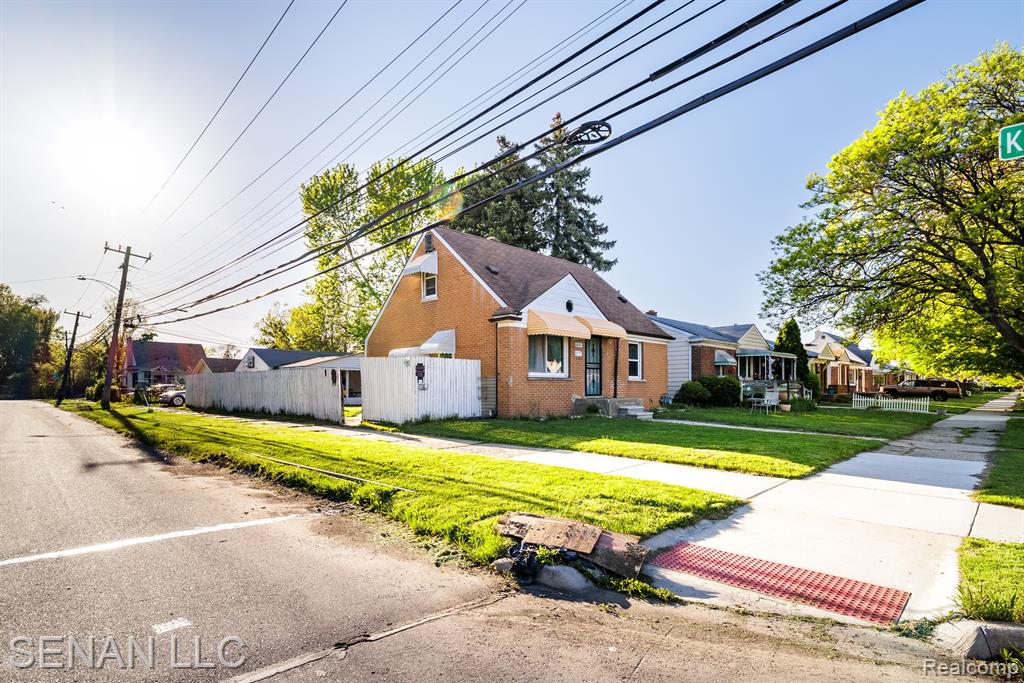 6001 WARWICK Street, Detroit, MI 48228 — Photo 2